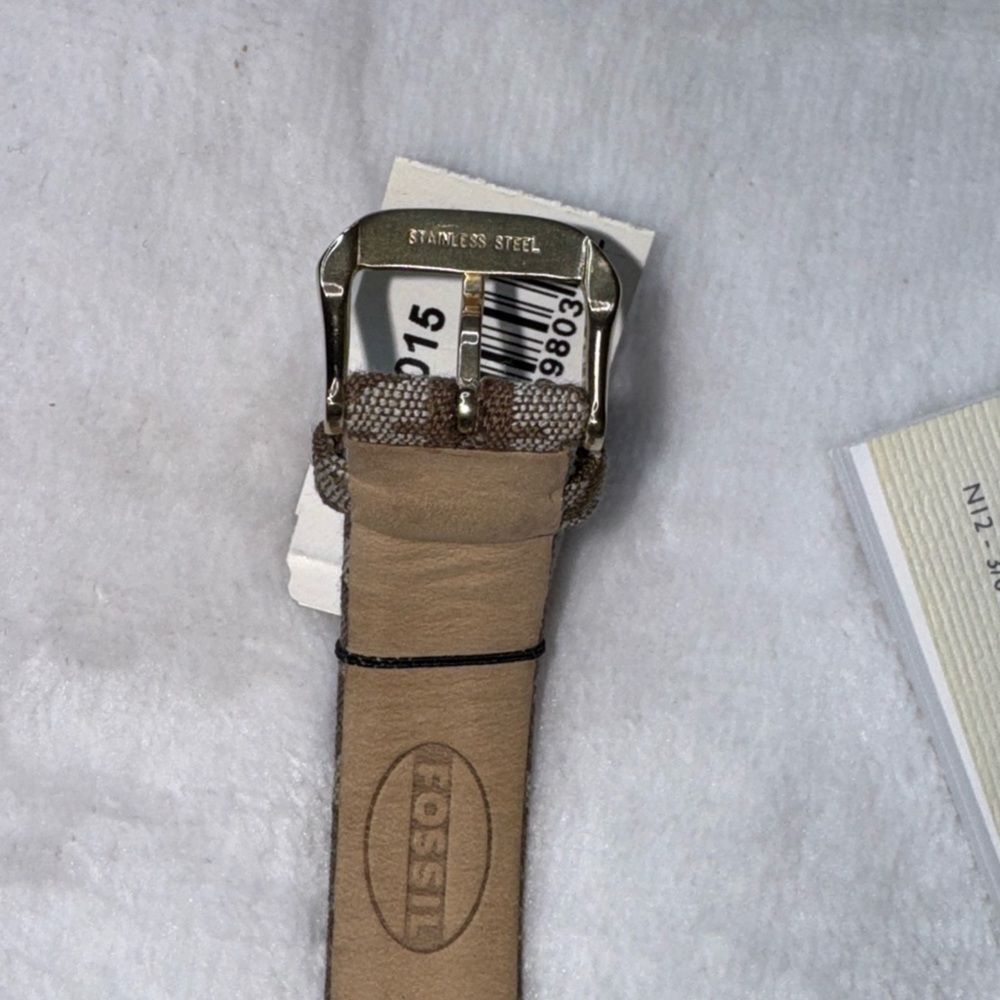 VTG Fossil F2 Gold Tone Rectangle Dial Date Indicator Crystal Accent Watch - Picture 14 of 14